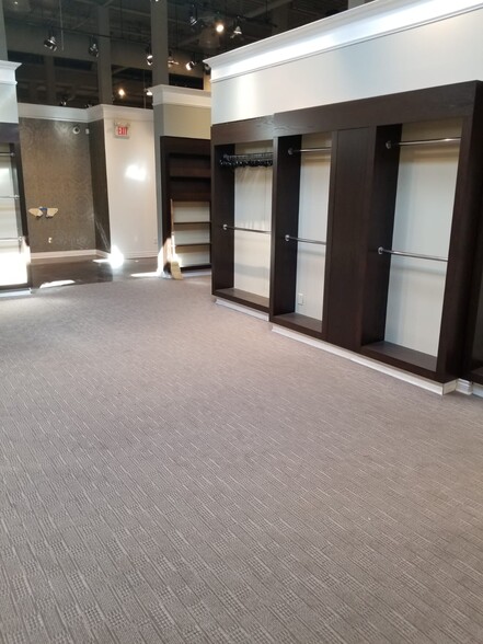 More Photos Of 1166-1188 Caledonia Rd, Toronto Manufacturing For Lease