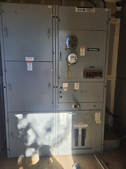 More Photos Of 3464 Webster Ave, Perris Manufacturing For Lease