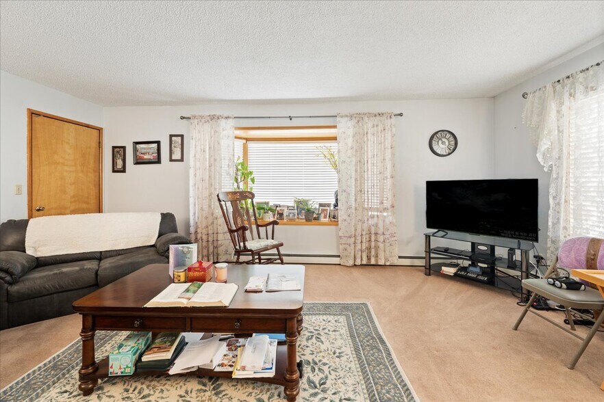 More Photos Of 205 A St, Fairbanks Apartments For Sale