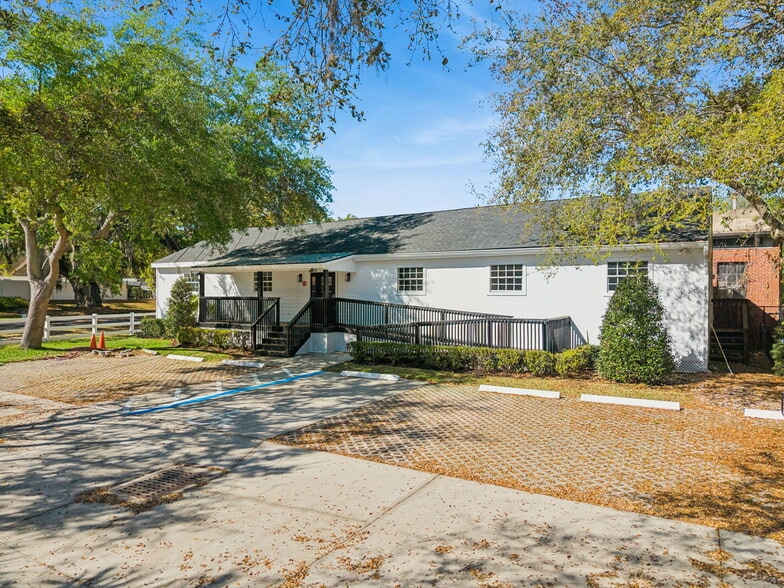 More Photos Of 557 W Plant St, Winter Garden Office For Sale