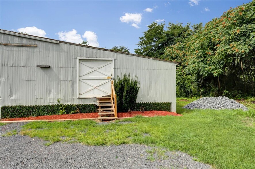 More Photos Of 40 Lurgan Ave, Shippensburg Manufacturing For Sale
