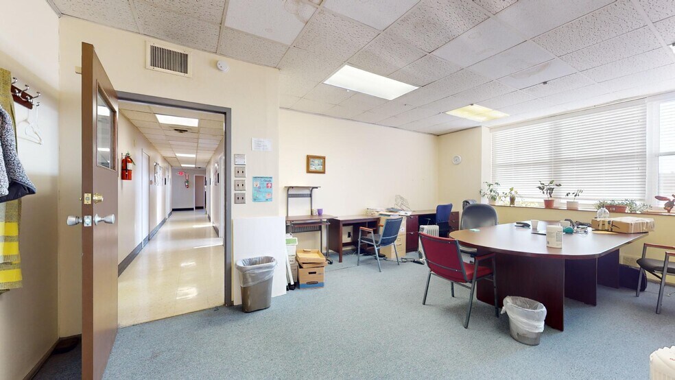 More Photos Of 1327-1331 Macklind Ave, Saint Louis Office For Sale