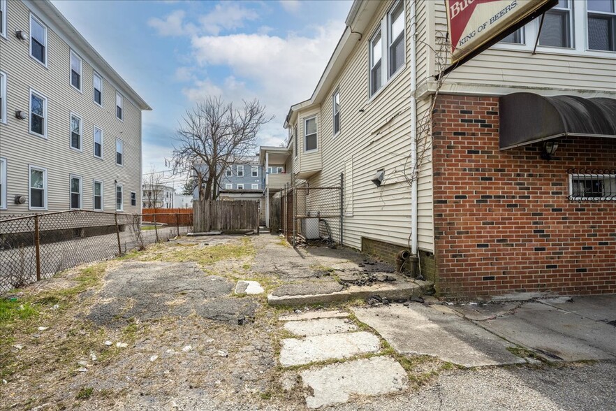 More Photos Of 73 Southgate St, Worcester General Retail For Sale