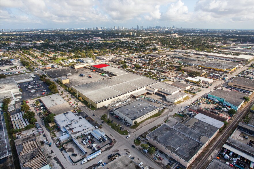 More Photos Of 7000 NW 32nd Ave, Miami Warehouse For Lease