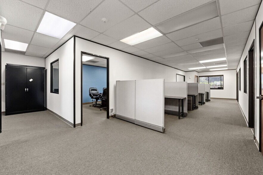 More Photos Of 992 S De Anza Blvd, San Jose Office For Lease
