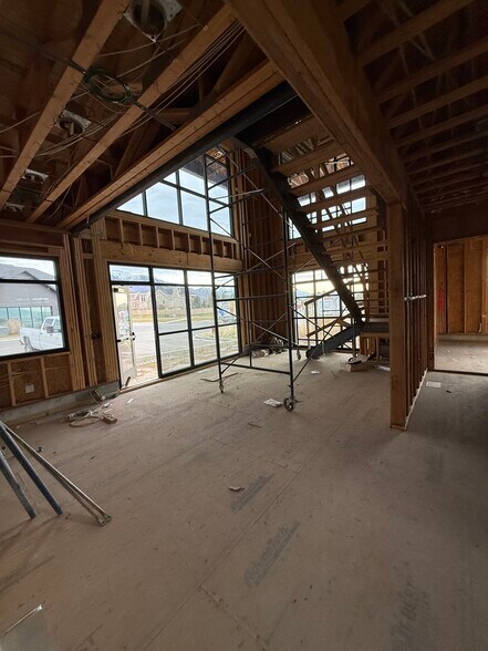 More Photos Of 11231 Highland blvd, Highland Office For Lease