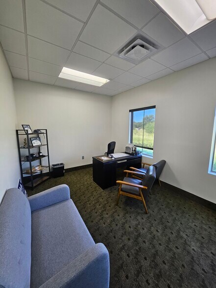 More Photos Of 8502 Huebner Rd, San Antonio Medical For Sale