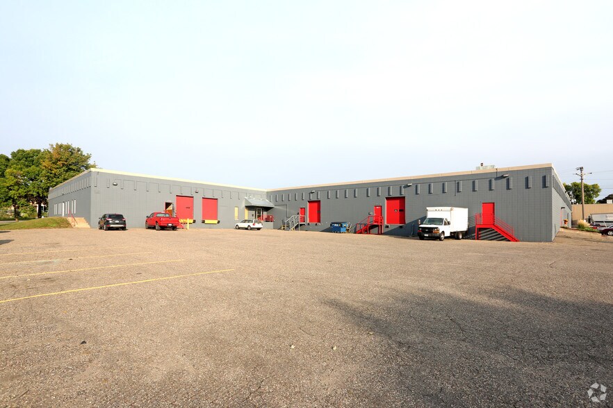 Primary Photo Of 887-893 Pierce Butler Route, Saint Paul Warehouse For Lease