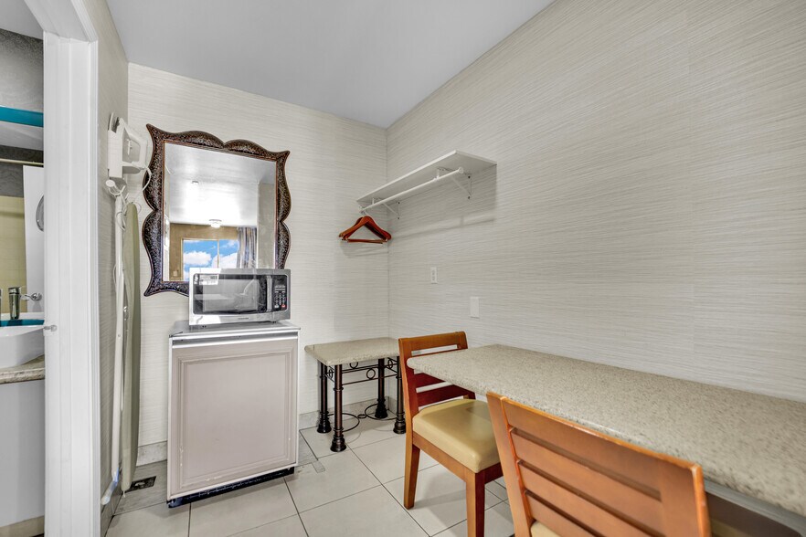 More Photos Of 2855 Fremont St, Las Vegas Hotel For Sale