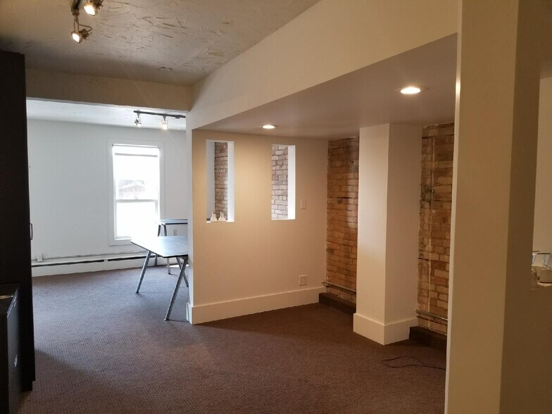 More Photos Of 1204-1208 3rd St SE, Calgary Loft Creative Space For Lease