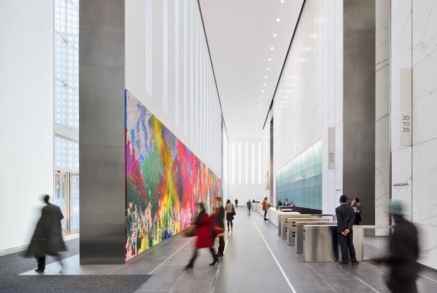 More Photos Of One World Trade Center, New York Office For Lease