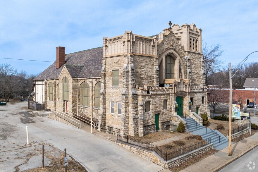 Primary Photo Of 3800 Troost Ave, Kansas City Office Residential For Sale