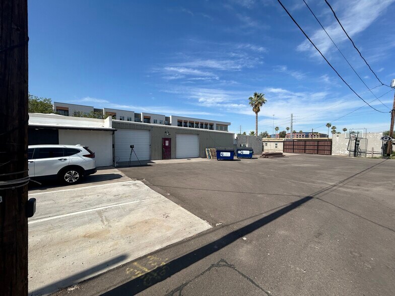 More Photos Of 4720 E Van Buren St, Phoenix Office For Lease