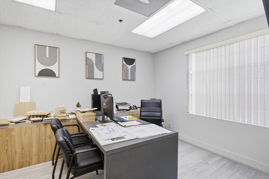 More Photos Of 10880 NW 30th St, Doral Warehouse For Sale