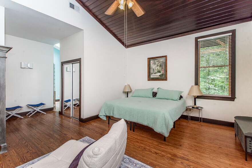 More Photos Of 11030 Garden Ln, Folsom Specialty For Sale