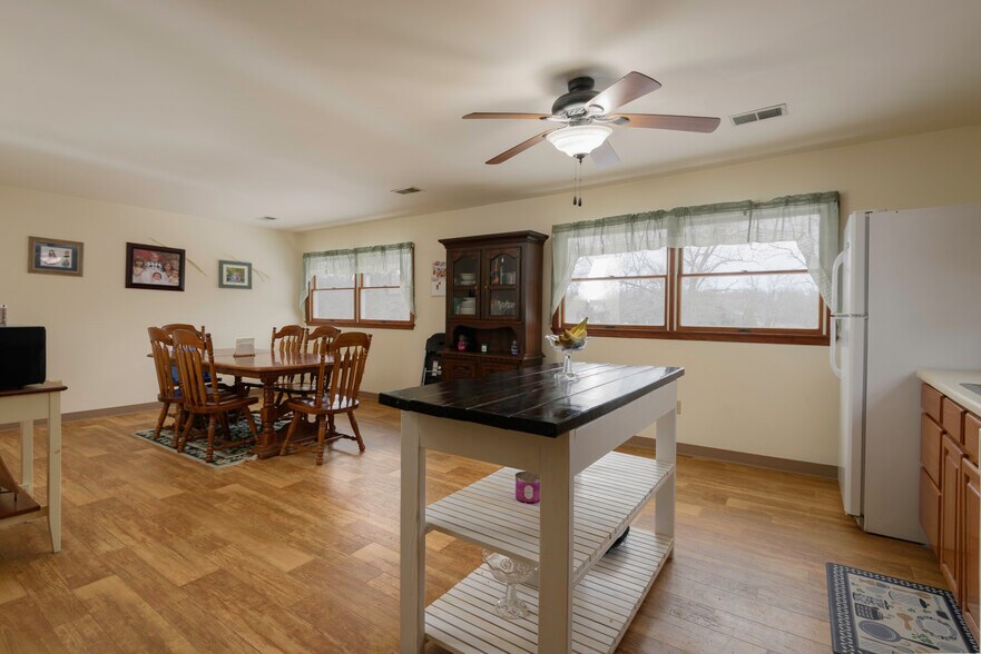 More Photos Of 166 Rosehill Ave, West Grove Multifamily For Sale