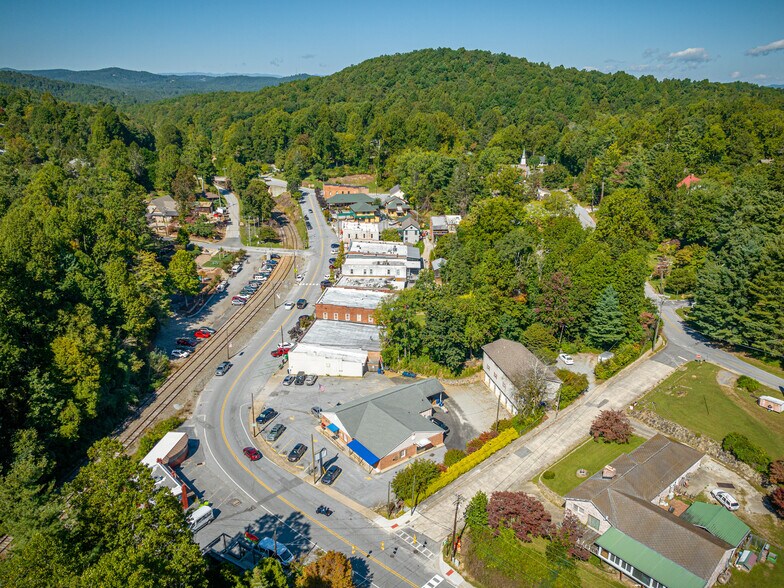 More Photos Of 108 E Main St, Saluda Bank For Sale