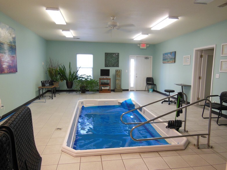 More Photos Of 144 Lincoln Place Ct, Belleville Medical For Sale