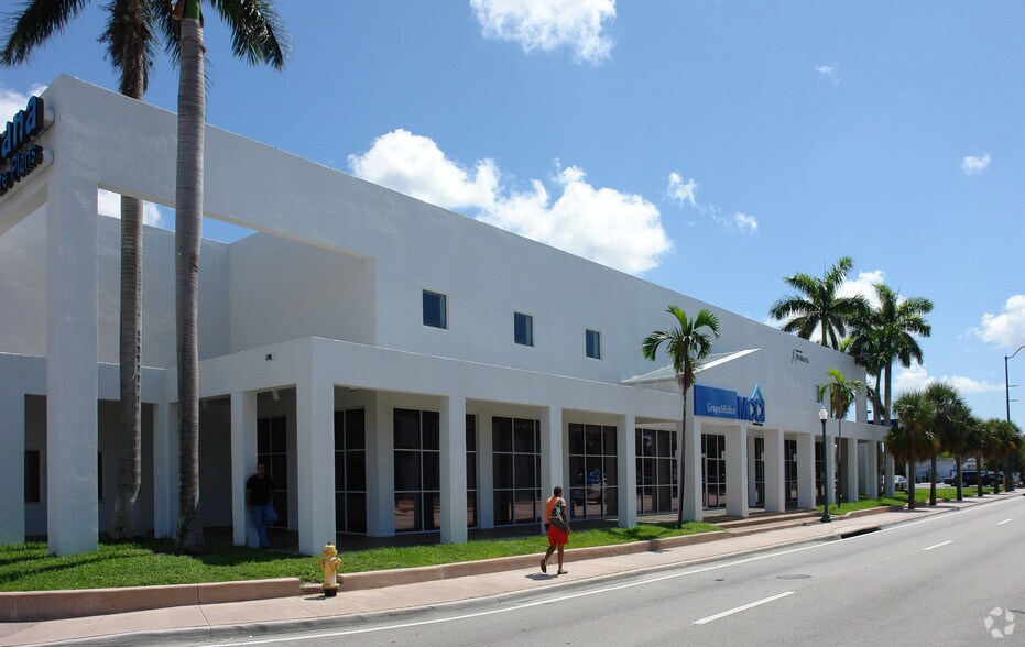 More Photos Of 3099 SW 8th St, Miami Medical For Lease