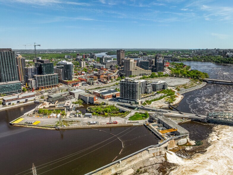 More Photos Of 40 Rue Jos-Montferrand, Gatineau Apartments For Lease