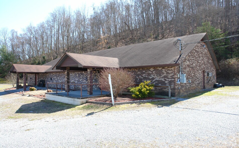 More Photos Of 4954 Fort Henry Dr, Kingsport Religious Facility For Sale