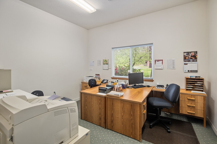 More Photos Of 459 Galice Rd, Merlin Religious Facility For Sale