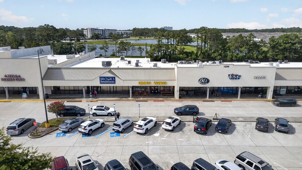 More Photos Of 14286 Beach Blvd, Jacksonville Beach General Retail For Sale