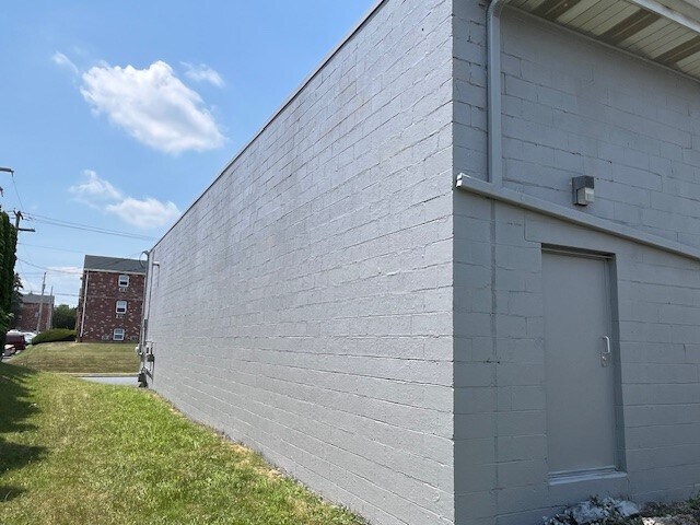 More Photos Of 1337 N Nelson St, Allentown Warehouse For Lease