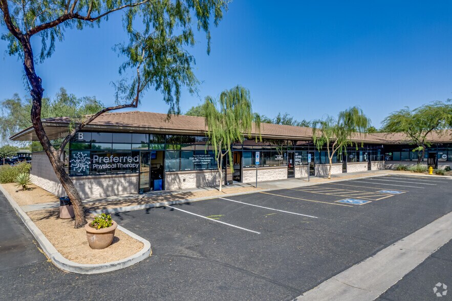 More Photos Of 18001 N 79th Ave, Glendale Office For Lease