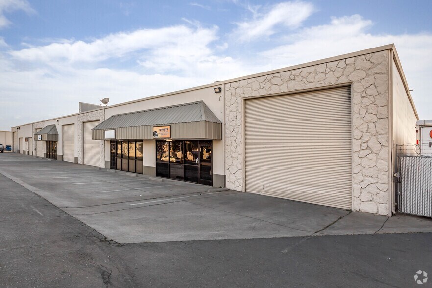 More Photos Of 8175 Alpine Ave, Sacramento Warehouse For Lease