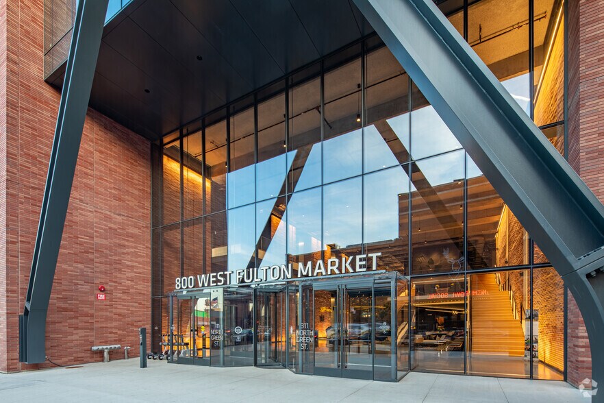 More Photos Of 800 W Fulton St, Chicago Office For Lease