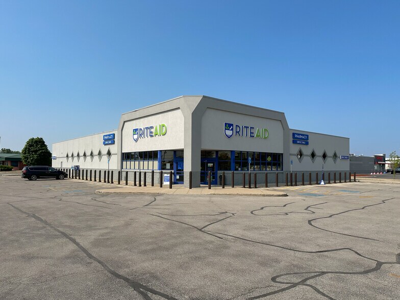 More Photos Of 2635 Henry St, Muskegon Drugstore For Sale