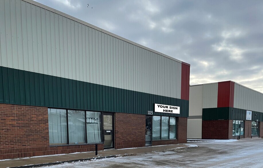 Primary Photo Of 1115 Keewatin St, Winnipeg Manufacturing For Lease