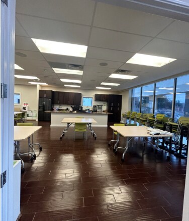 More Photos Of 7049-7075 San Pedro Ave, San Antonio Storefront For Lease