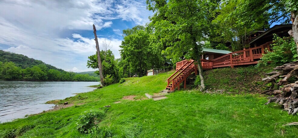 More Photos Of 469 River Rd, Lakeview Trailer Camper Park For Sale