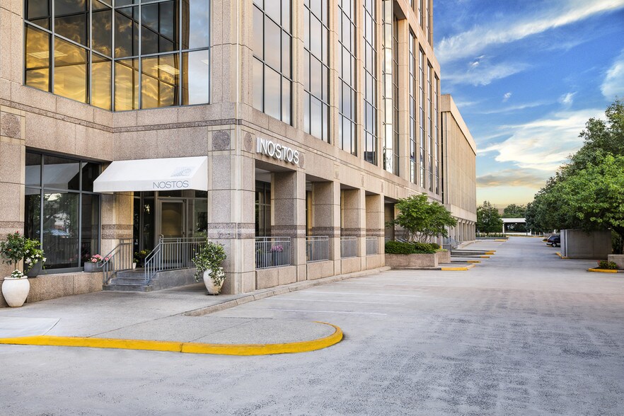 More Photos Of 8100 Boone Blvd, Vienna Medical For Lease