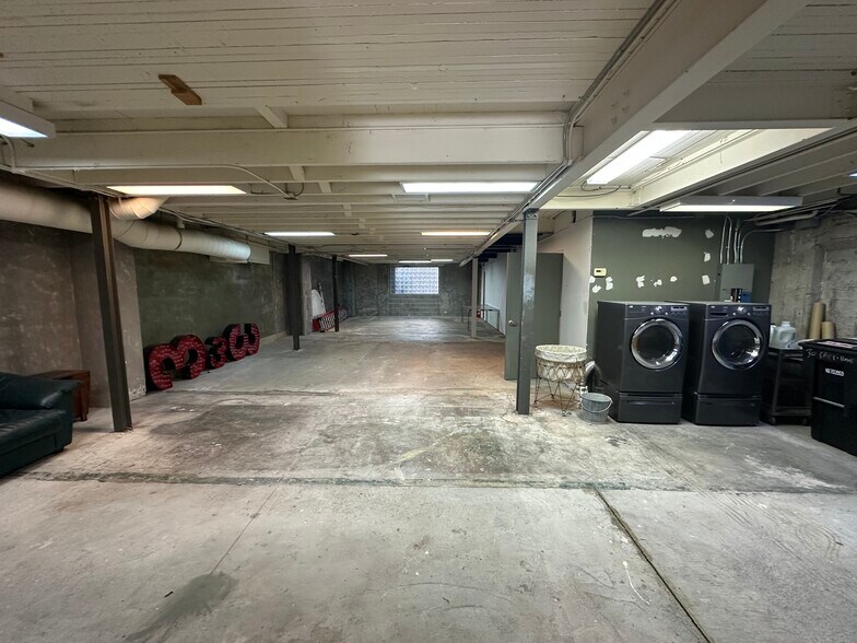 More Photos Of 30 Sheridan St, San Francisco Office For Sale