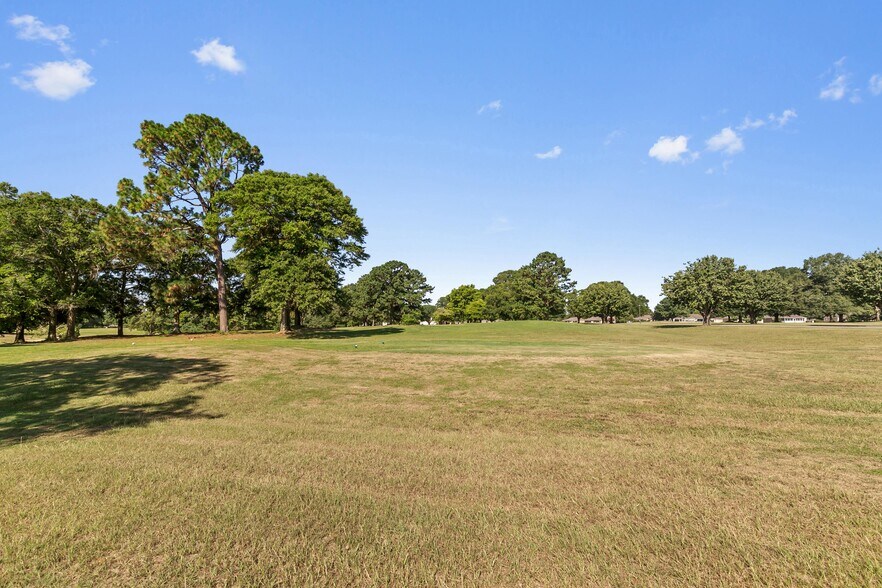 More Photos Of 101 Merion Dr, Eufaula Golf Course Driving Range For Sale