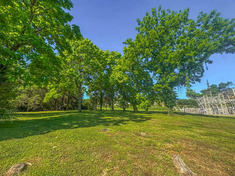 More Photos Of 1102 Kirkland Avenue, Nashville Office Residential For Lease