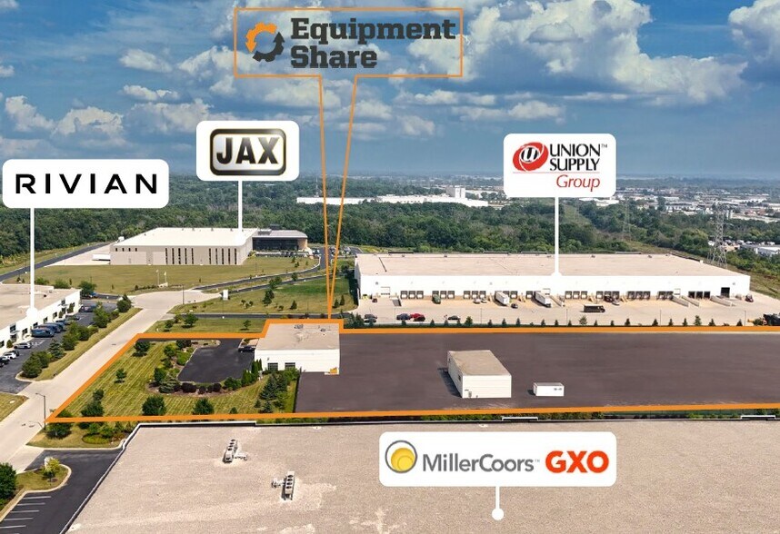 More Photos Of N59W13449 Manhardt Dr, Menomonee Falls Light Distribution For Sale