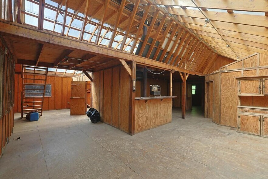 More Photos Of 503 Fallen Timber Rd, Smithfield Lodge Meeting Hall For Sale