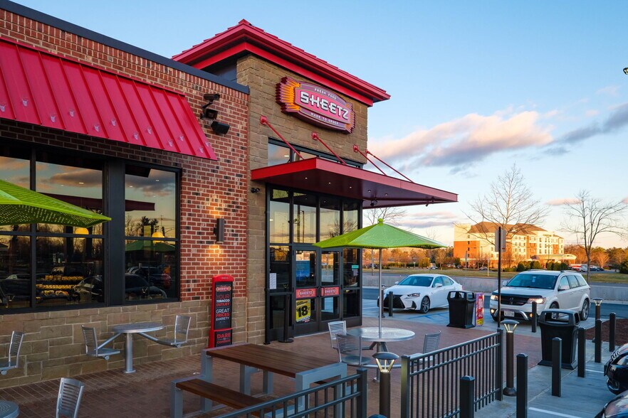 More Photos Of 133 Botanical Blvd, Winchester Convenience Store For Sale