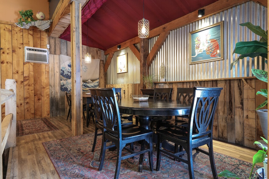 More Photos Of 16454 Appalachian Hwy, Thomas Restaurant For Sale