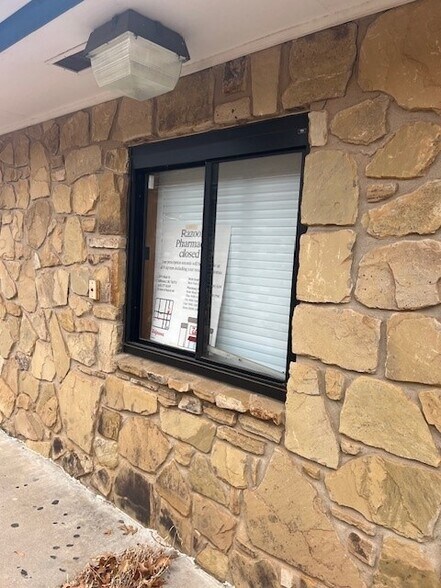 More Photos Of 1518 W 9th, Stillwater Drugstore For Sale