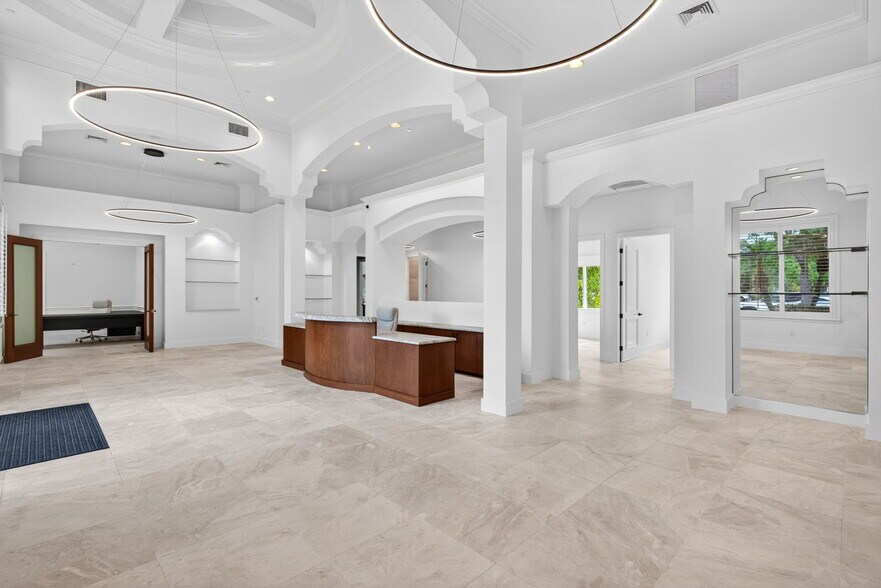 More Photos Of 3820 Via Del Rey, Bonita Springs Medical For Sale