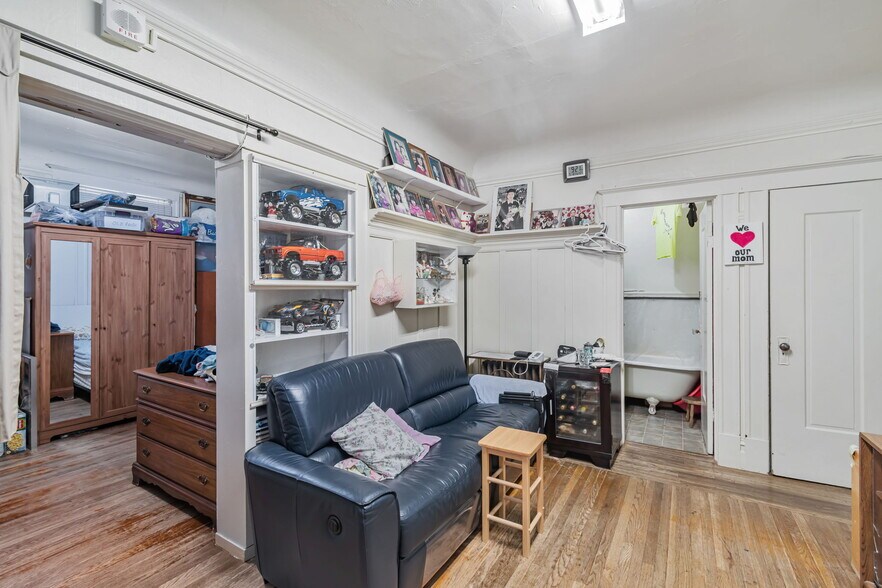 More Photos Of 1120 Jackson St, San Francisco Apartments For Sale