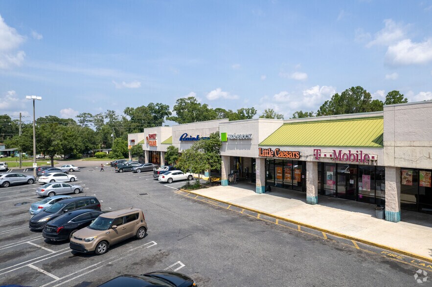 More Photos Of 2261 Edgewood Ave W, Jacksonville Storefront For Lease