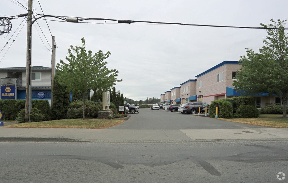 More Photos Of 937 Dunford Ave, Langford Light Distribution For Lease