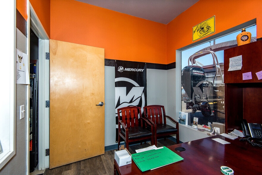 More Photos Of 2106 Highway 95, Bullhead City Auto Dealership For Sale