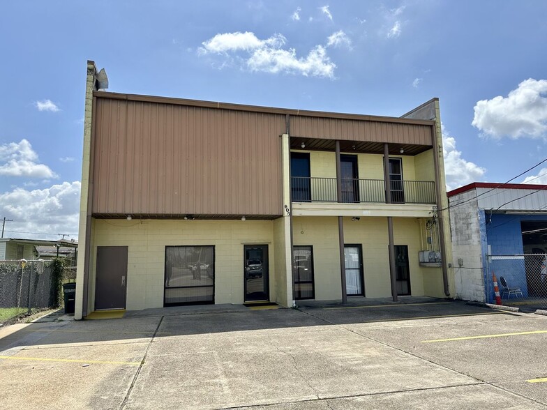 Primary Photo Of 605 Barataria Blvd, Marrero Loft Creative Space For Sale